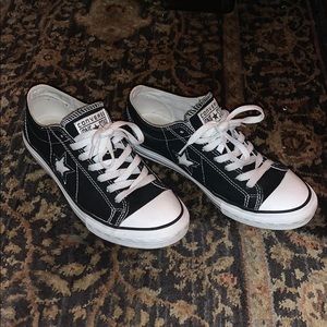 Converse One Star Sneakers